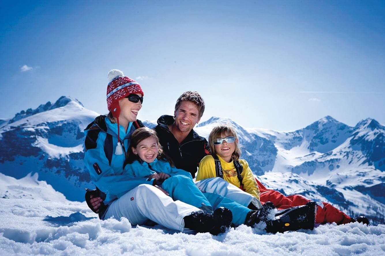 Skiurlaub im Fasching mit der ganzen Familie